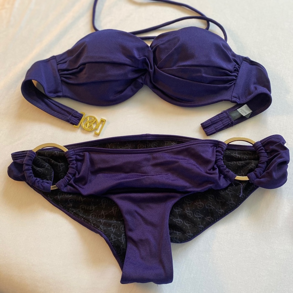 Victoria’s Secret bikini